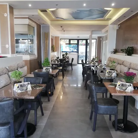 Dali Hotel 3*