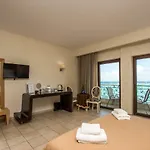 Ξενοδοχείο Dali 3*