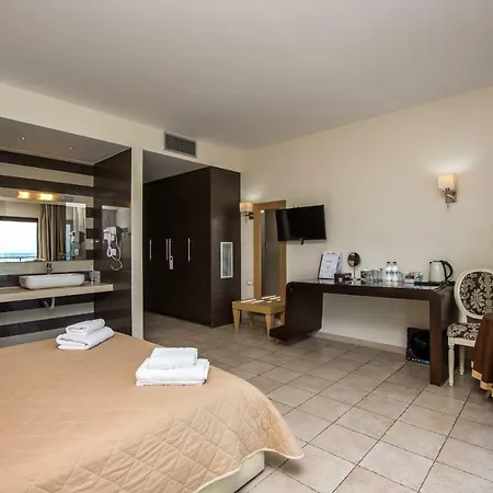 Dali Hotel Zakynthos Town